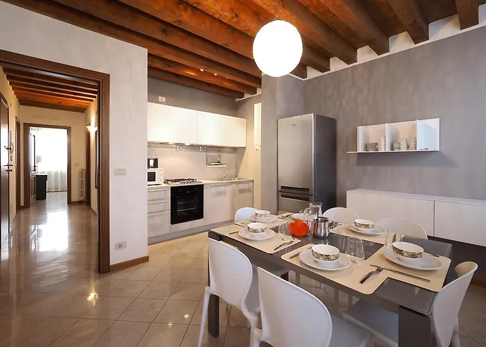 Cannaregio - Style Apartment *